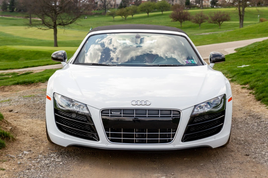 2011 Audi 42 R8 - Image 6 of 31