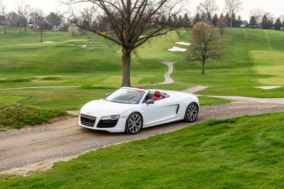 2011 Audi 42 R8 - Image 10 of 31
