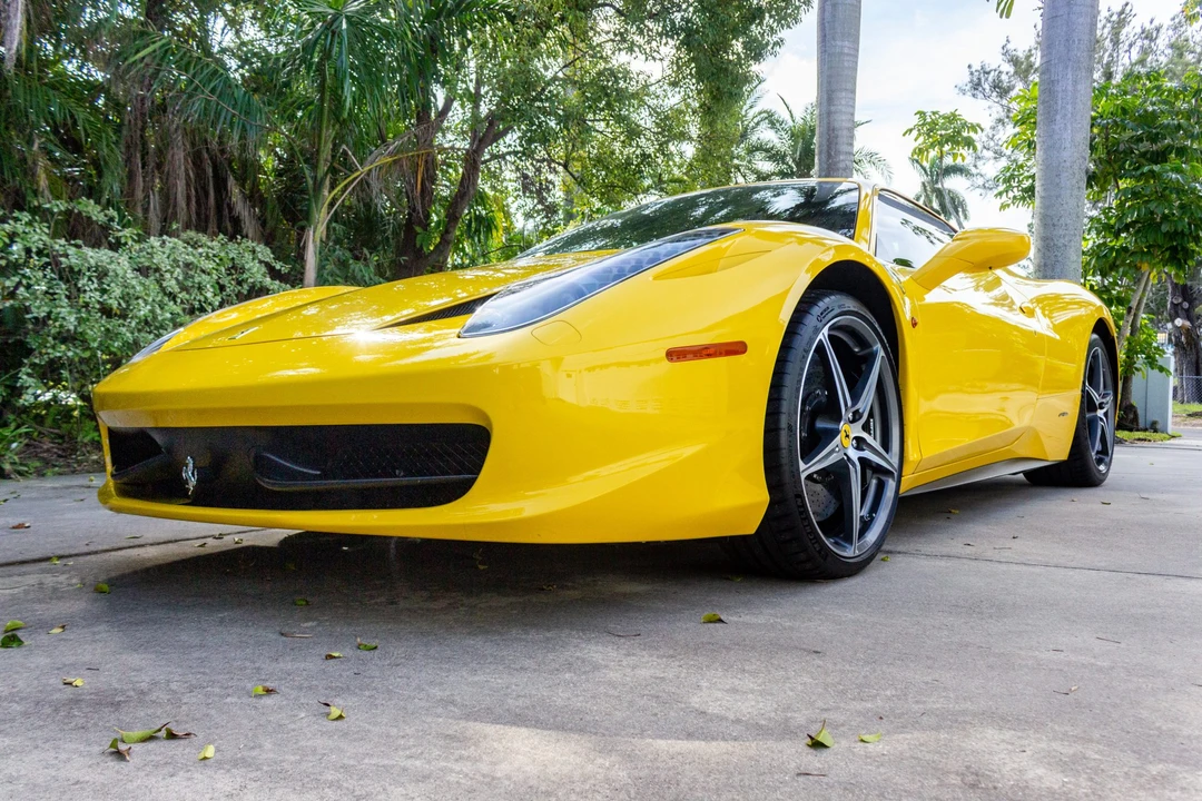 2011 Ferrari 458 Italia - Image 2 of 31