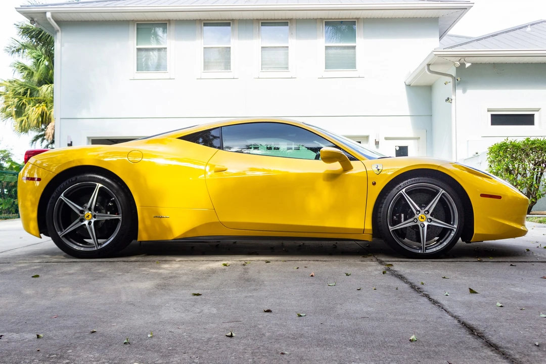 2011 Ferrari 458 Italia - Image 8 of 31
