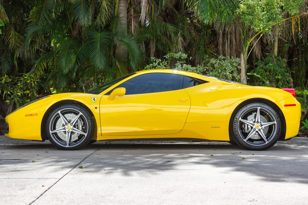2011 Ferrari 458 Italia - Image 16 of 31
