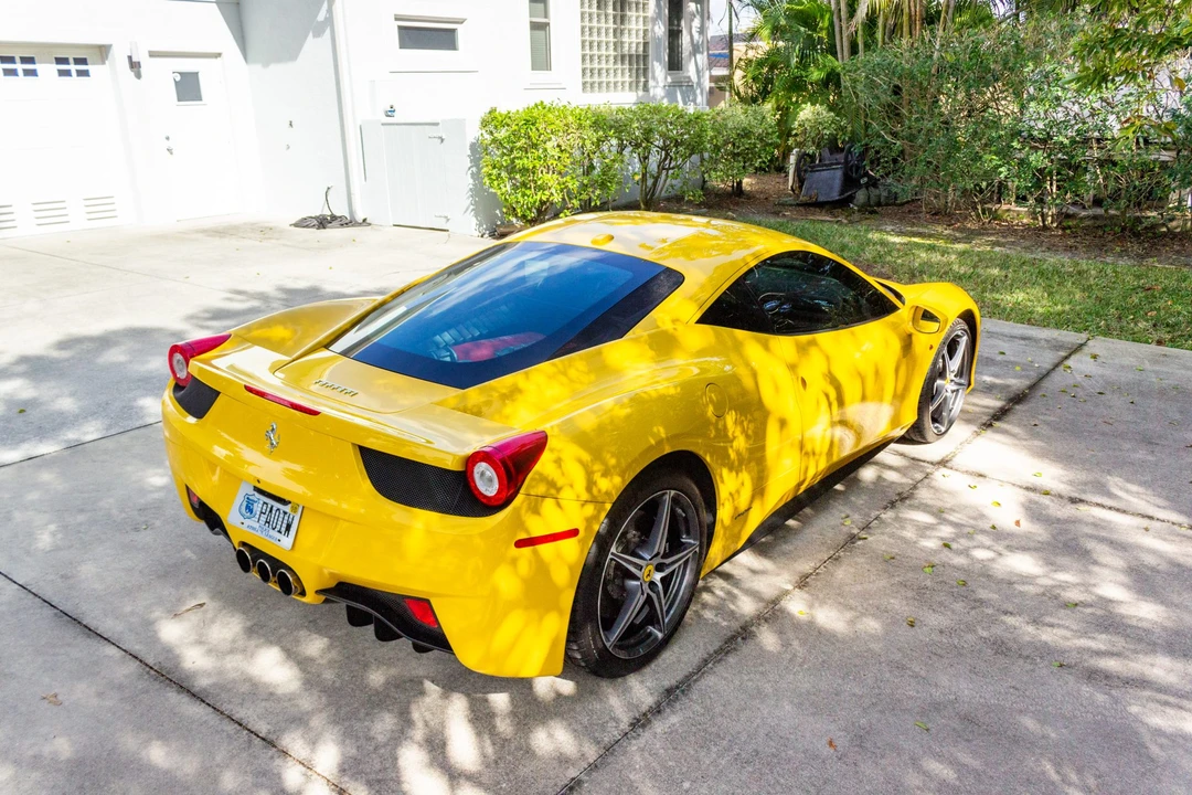 2011 Ferrari 458 Italia - Image 10 of 31