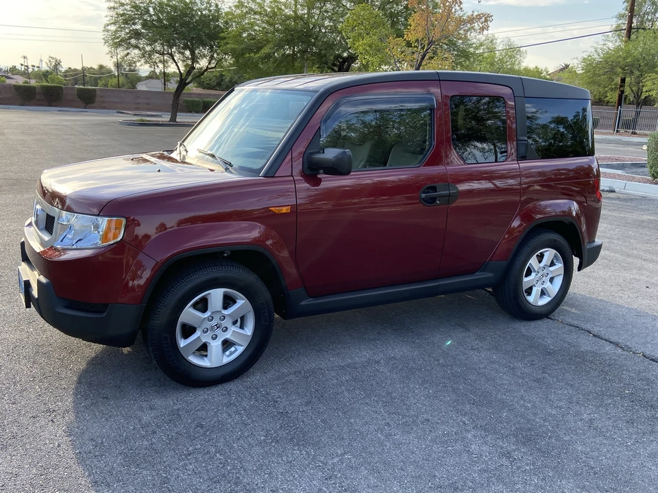 2011 Honda Element - Image 15 of 31
