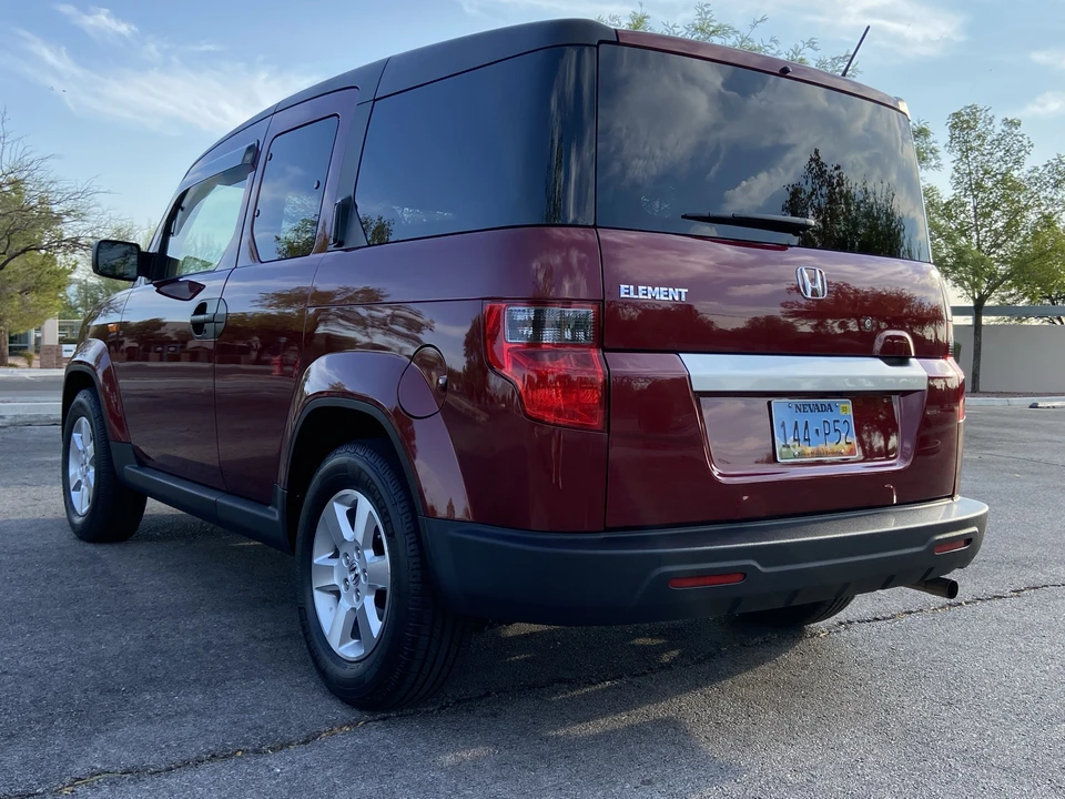 2011 Honda Element - Image 10 of 31