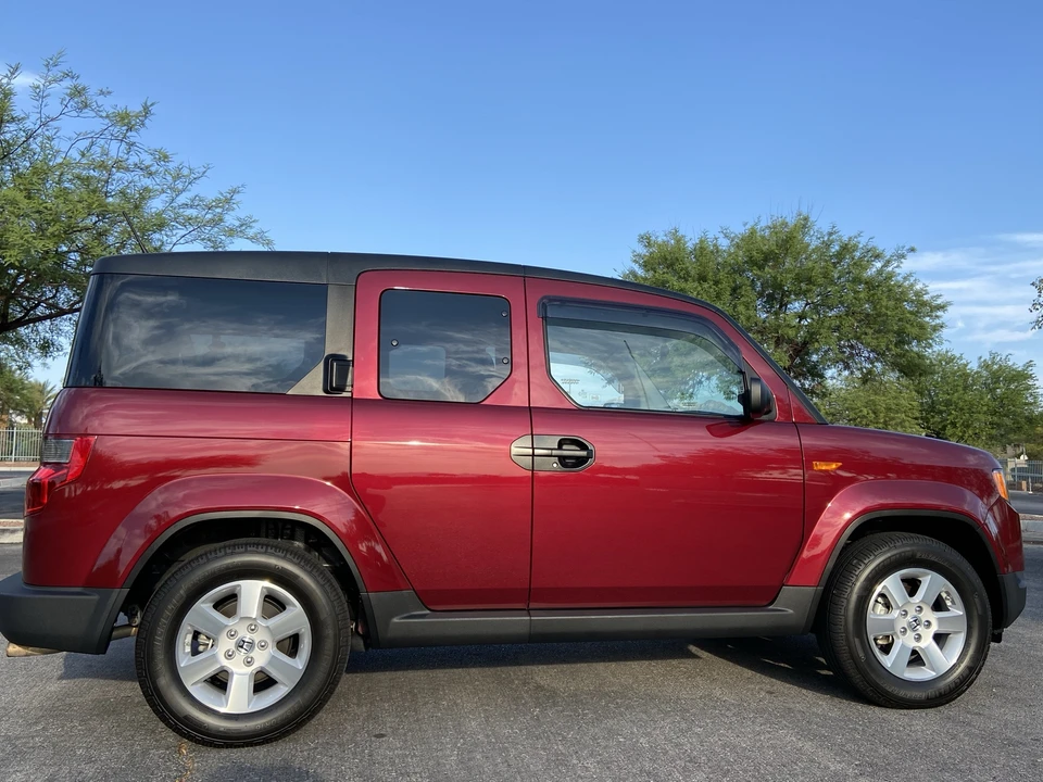 2011 Honda Element - Image 4 of 31