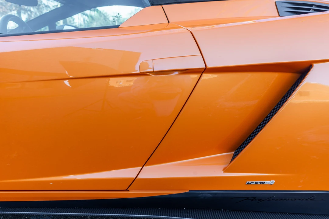 2011 Lamborghini Gallardo LP570-4 Spyder Performante - Image 29 of 31