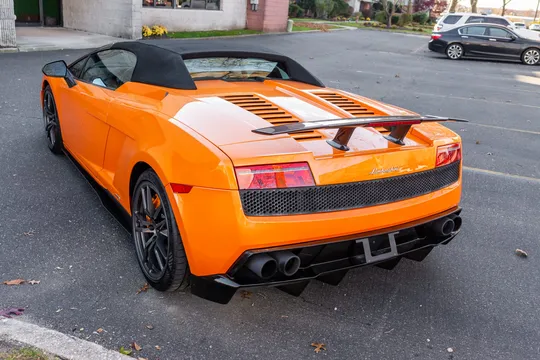 2011 Lamborghini Gallardo LP570-4 Spyder Performante - Image 3 of 31