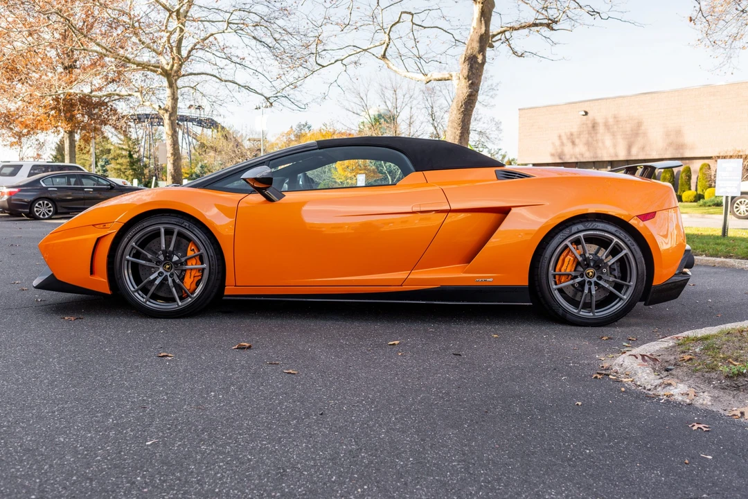 2011 Lamborghini Gallardo LP570-4 Spyder Performante - Image 3 of 31
