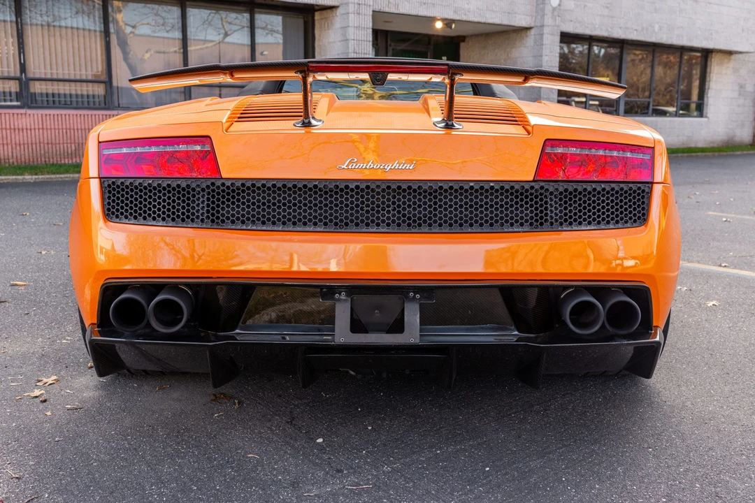 2011 Lamborghini Gallardo LP570-4 Spyder Performante - Image 7 of 31