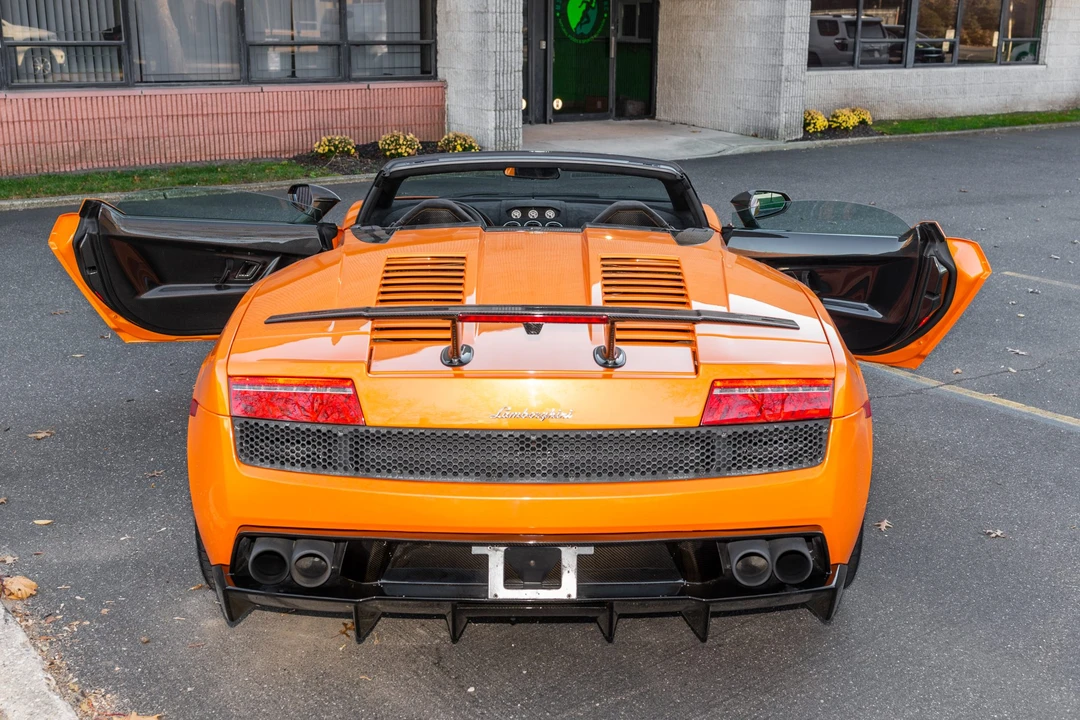 2011 Lamborghini Gallardo LP570-4 Spyder Performante - Image 6 of 31