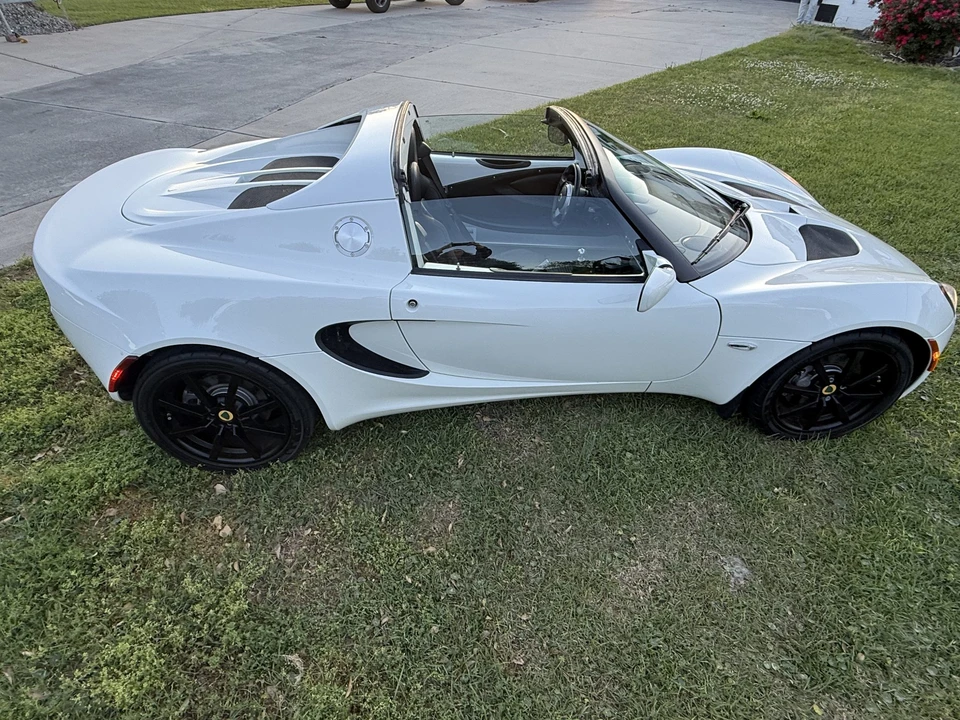 2011 Lotus Elise Series 3 - Image 5 of 31