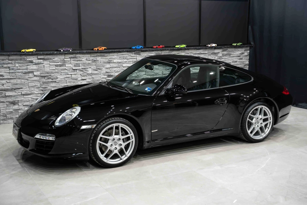 2011 Porsche 997 Carrera - Image 2 of 31