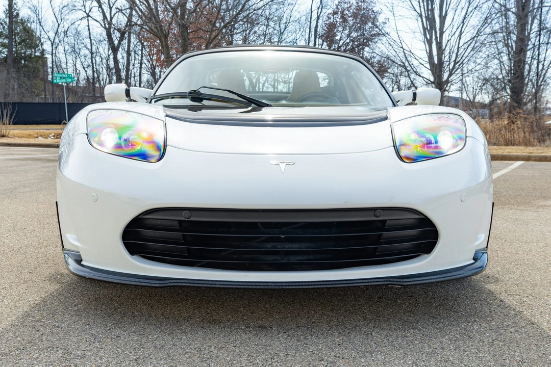 2011 Tesla Roadster - Image 17 of 31