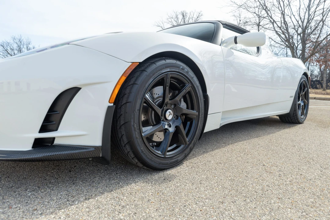 2011 Tesla Roadster - Image 19 of 31