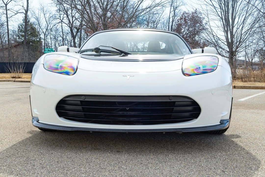 2011 Tesla Roadster - Image 18 of 31