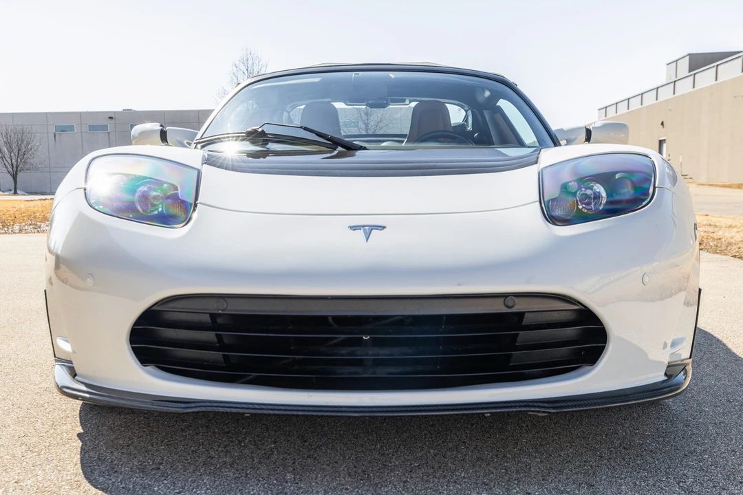 2011 Tesla Roadster - Image 16 of 31