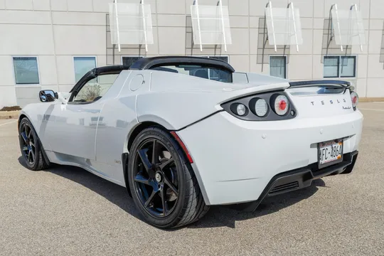 2011 Tesla Roadster - Image 3 of 31