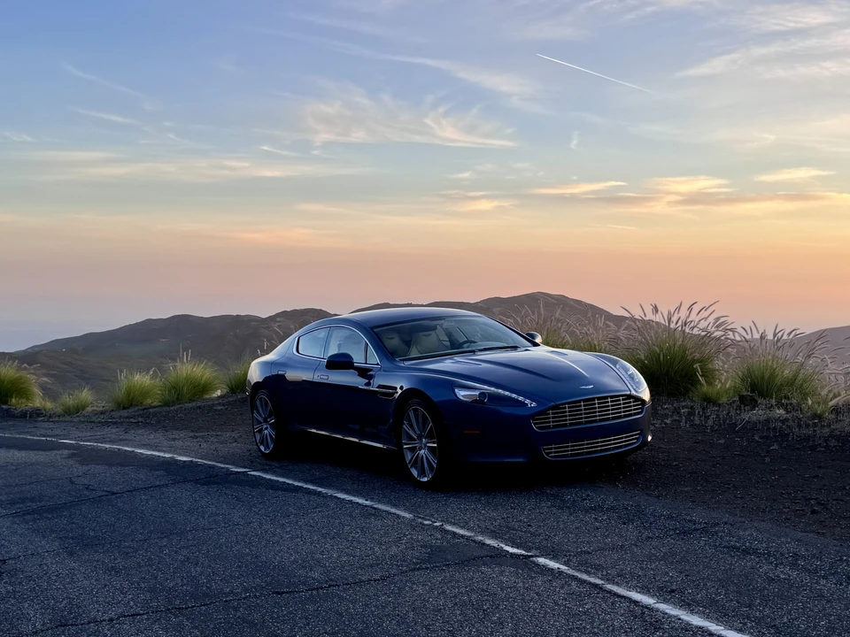 2012 Aston Martin Rapide - Image 24 of 31