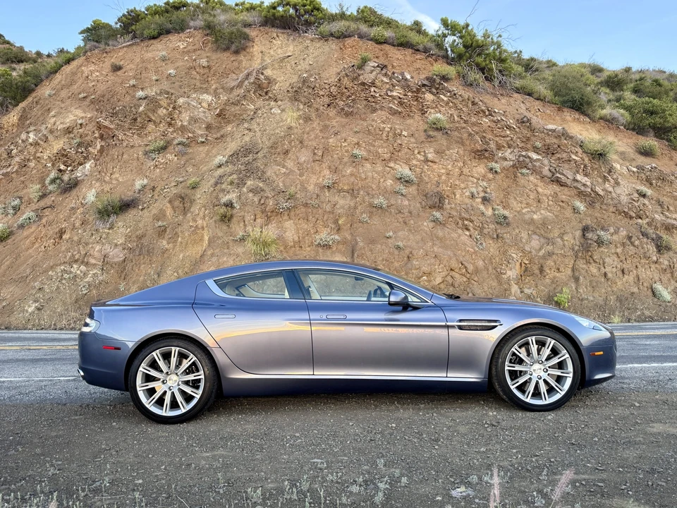 2012 Aston Martin Rapide - Image 29 of 31