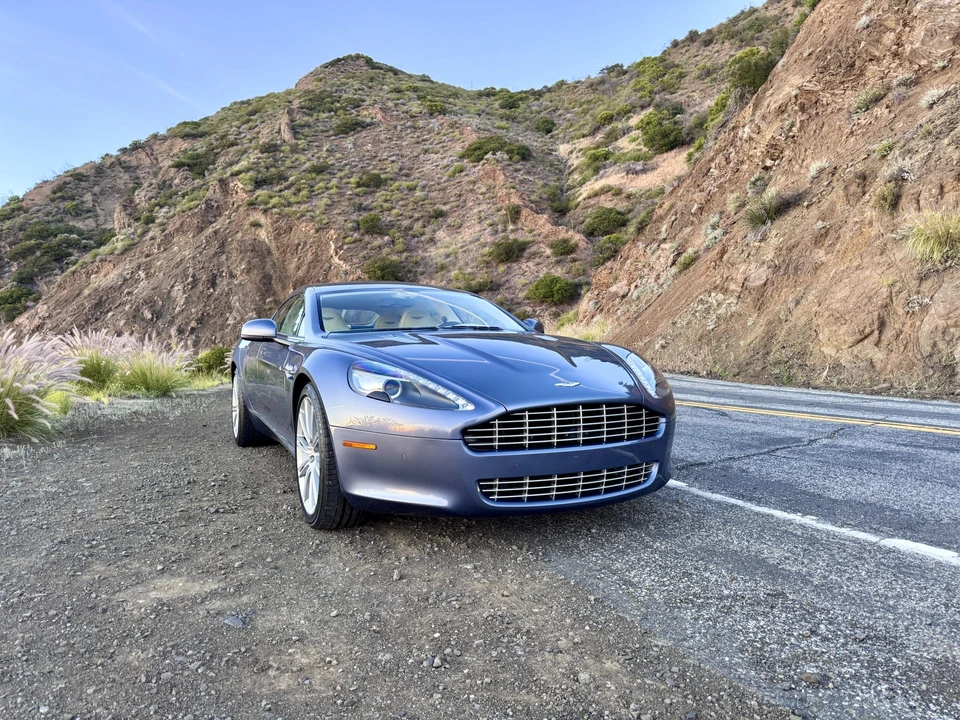 2012 Aston Martin Rapide - Image 19 of 31