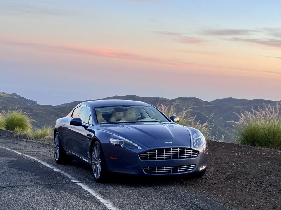 2012 Aston Martin Rapide - Image 17 of 31