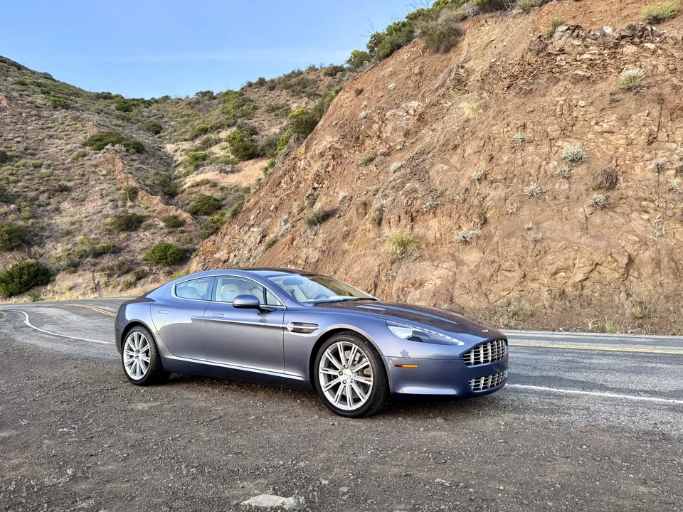 2012 Aston Martin Rapide - Image 27 of 31