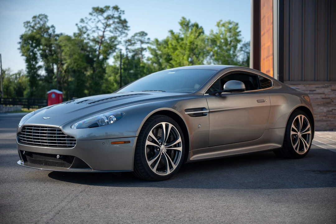 2012 Aston Martin V12 Vantage (2010-2018) - Image 2 of 31