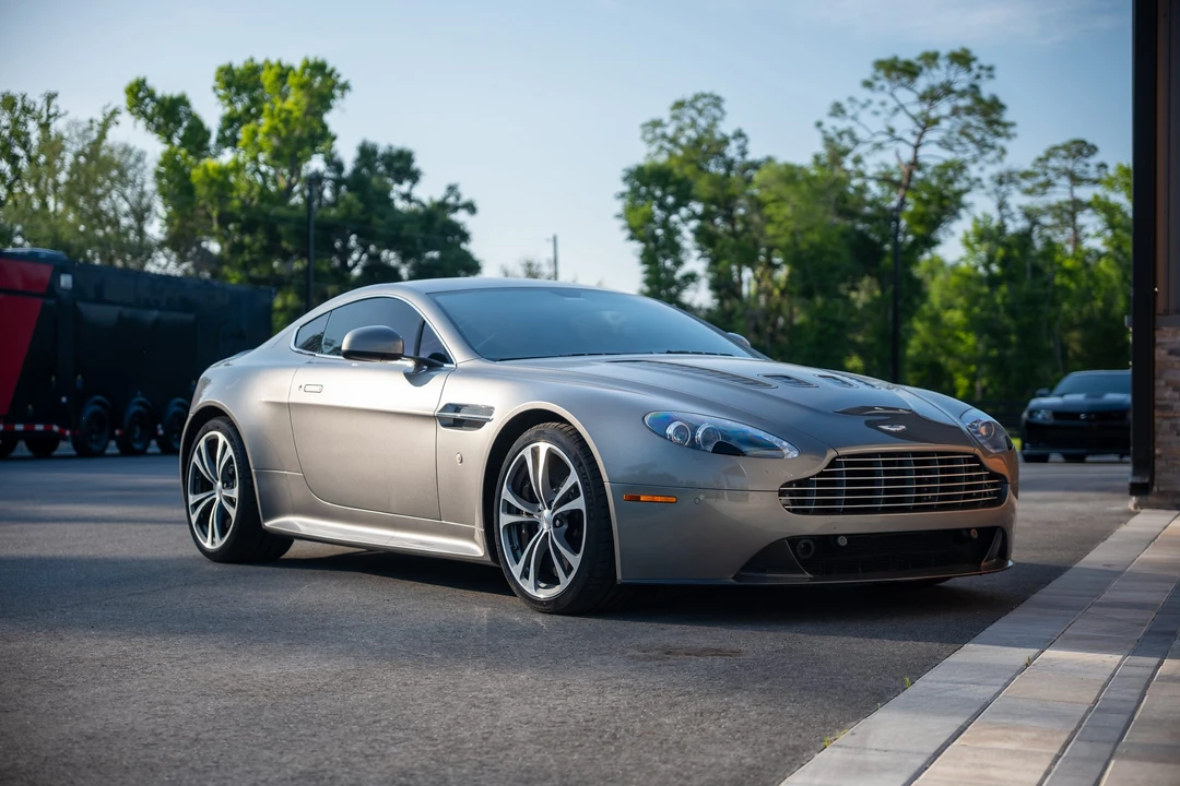 2012 Aston Martin V12 Vantage (2010-2018) - Image 9 of 31
