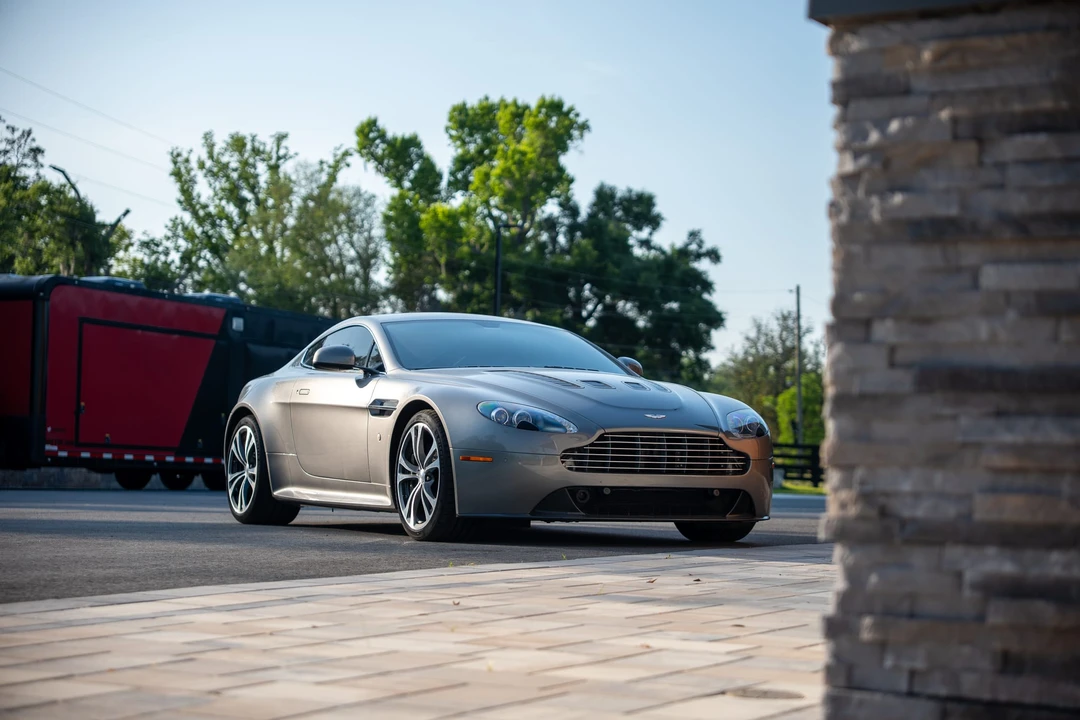 2012 Aston Martin V12 Vantage (2010-2018) - Image 8 of 31