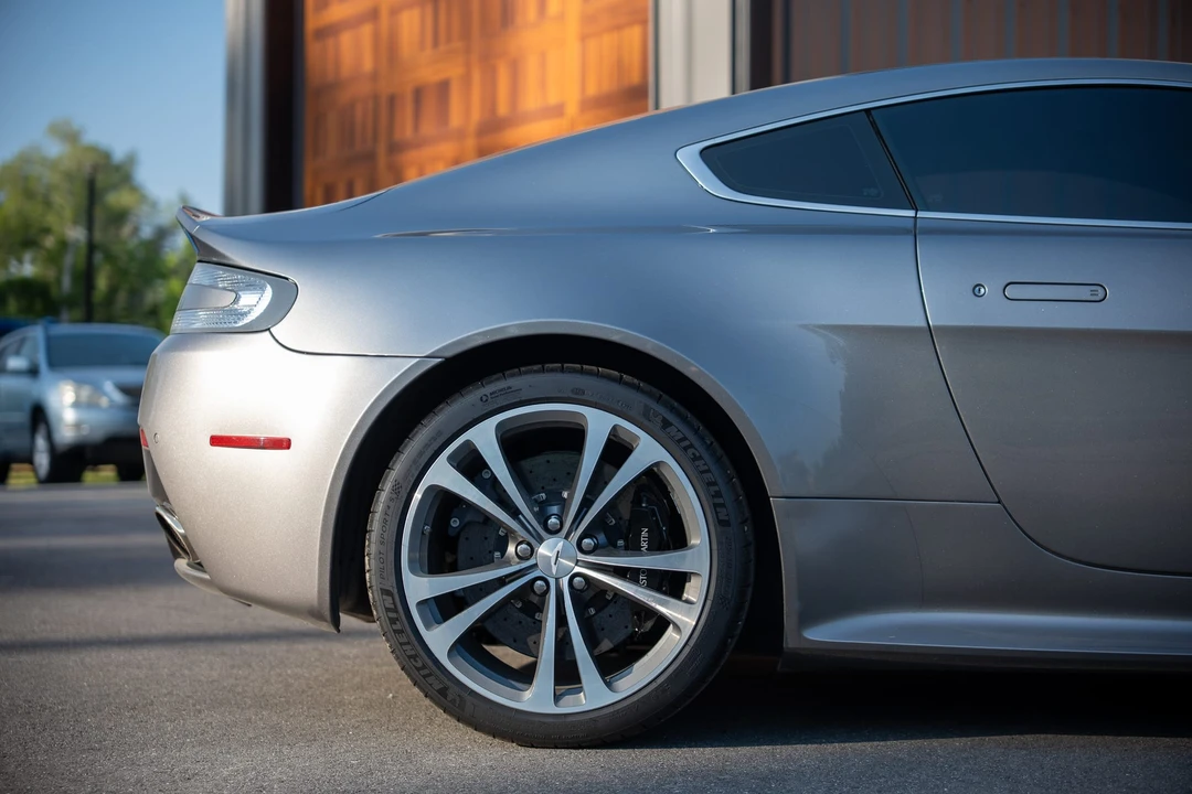 2012 Aston Martin V12 Vantage (2010-2018) - Image 29 of 31