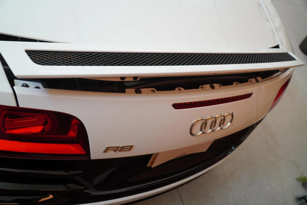 2012 Audi 42 R8 - Image 19 of 31
