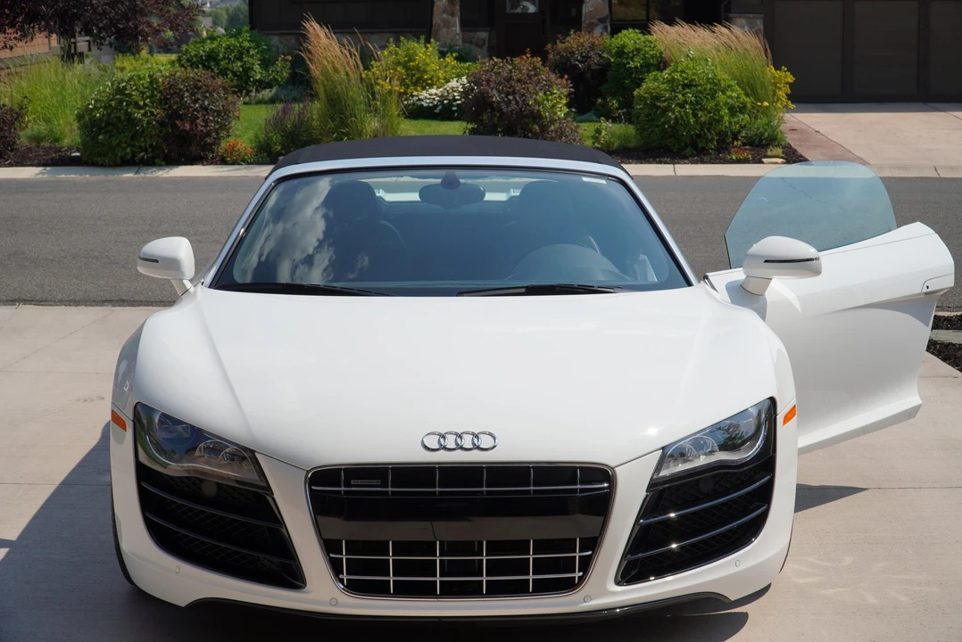 2012 Audi 42 R8 - Image 3 of 31