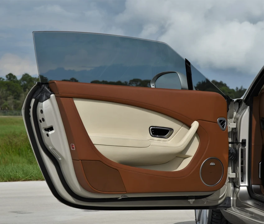 2012 Bentley Continental GTC - Image 27 of 31