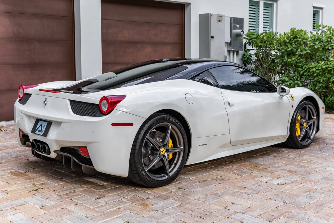 2012 Ferrari 458 Italia - Image 6 of 31