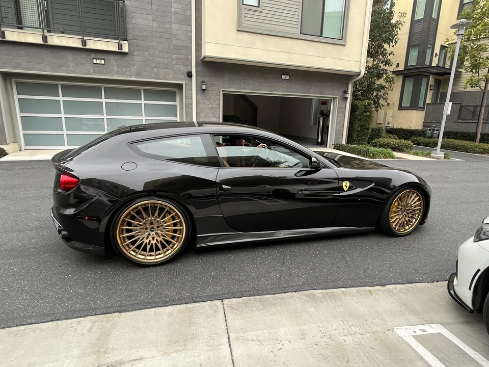 2012 Ferrari FF - Image 19 of 31