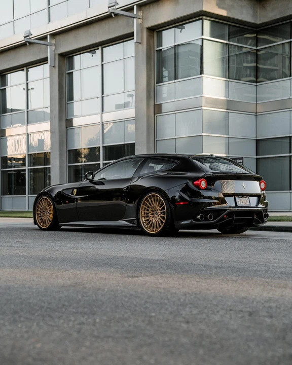 2012 Ferrari FF - Image 12 of 31
