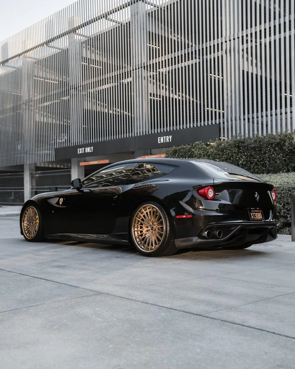 2012 Ferrari FF - Image 13 of 31