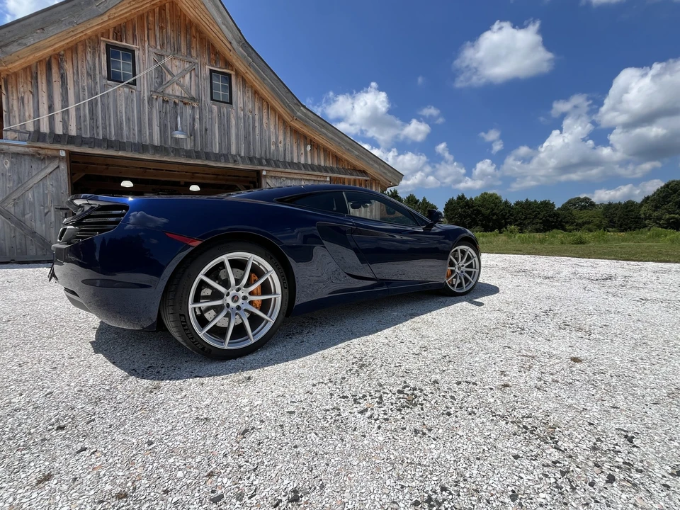 2012 McLaren MP4-12C - Image 12 of 31