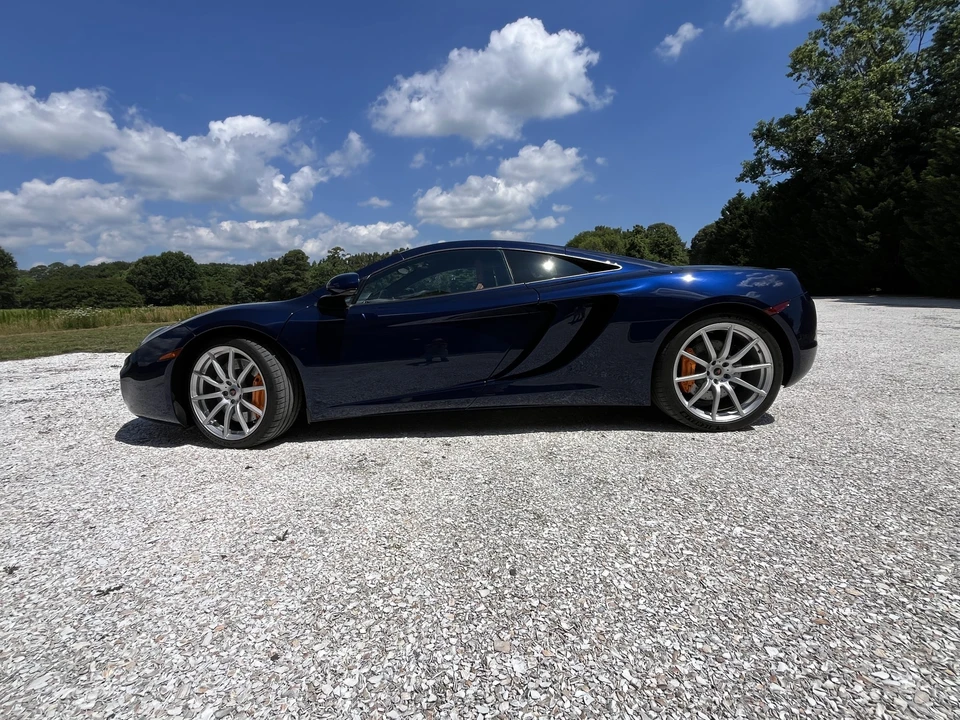2012 McLaren MP4-12C - Image 16 of 31
