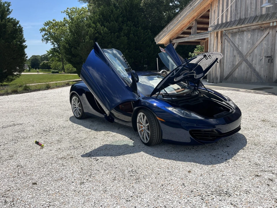 2012 McLaren MP4-12C - Image 31 of 31