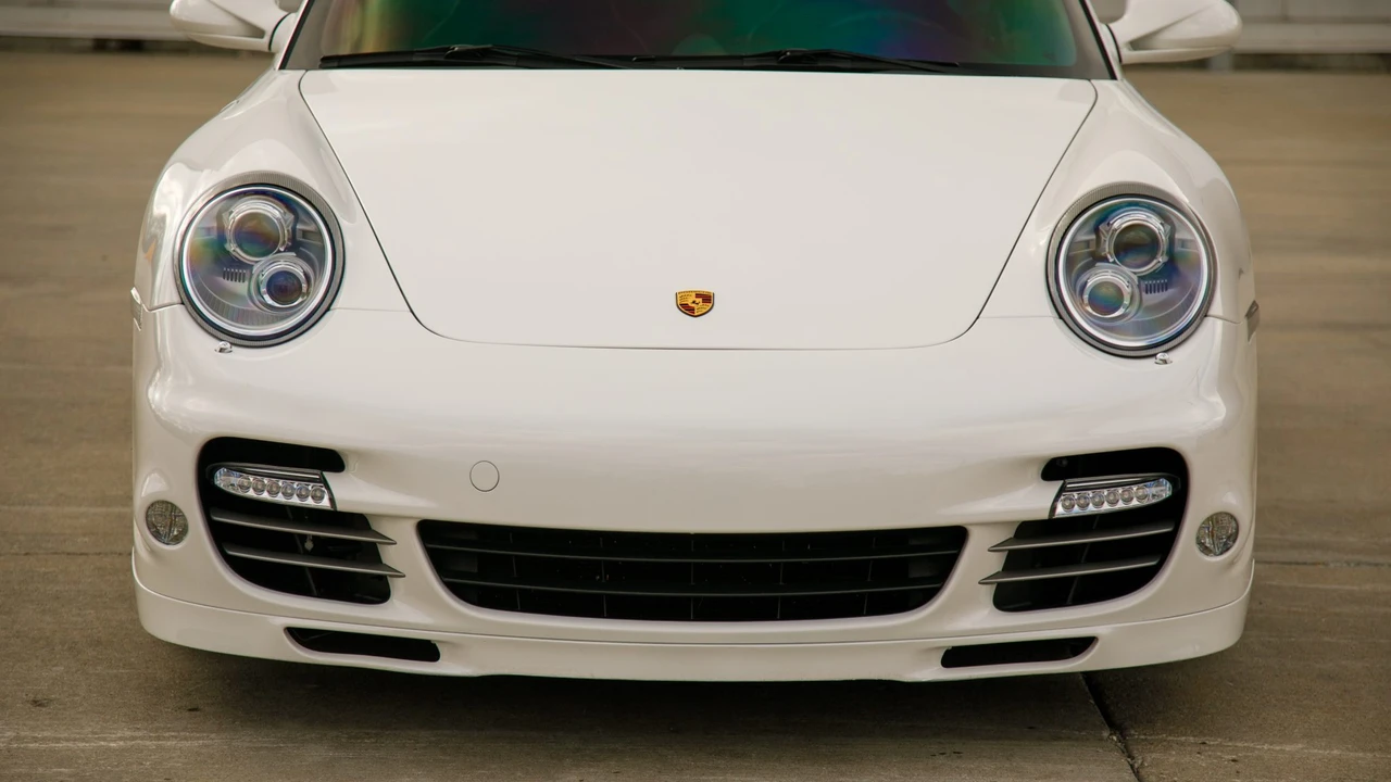 2012 Porsche 997 Turbo S - Image 11 of 31