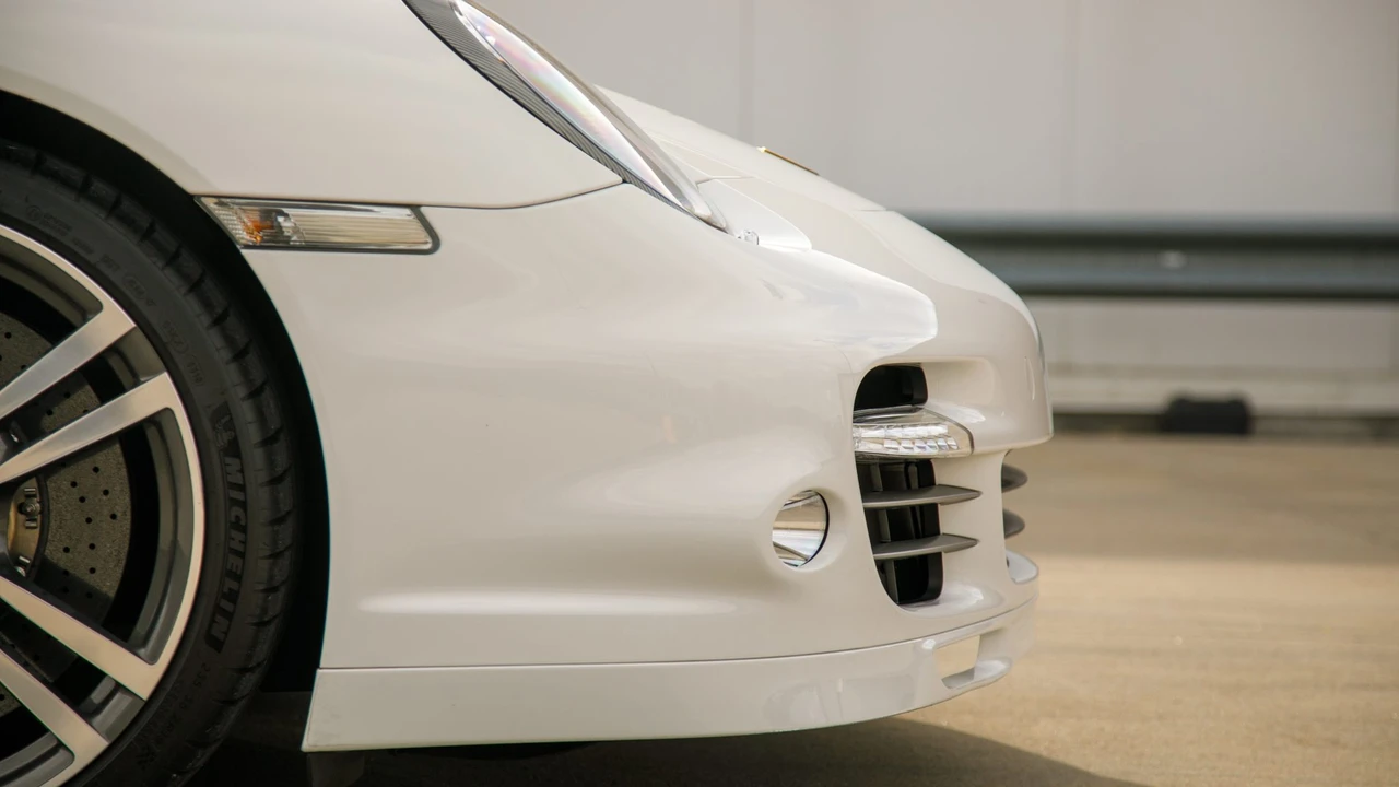 2012 Porsche 997 Turbo S - Image 15 of 31