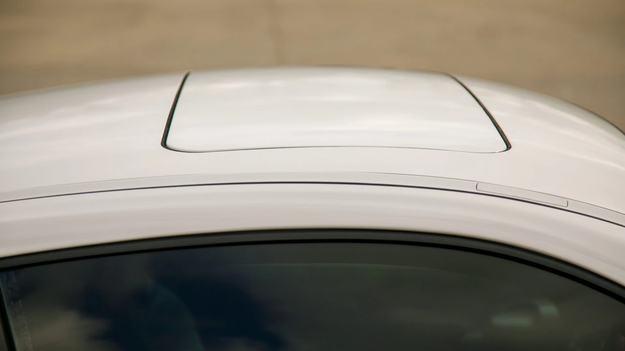 2012 Porsche 997 Turbo S - Image 16 of 31