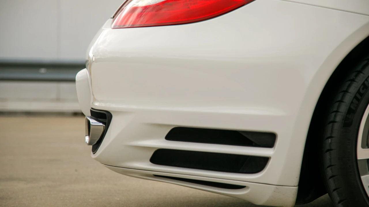 2012 Porsche 997 Turbo S - Image 22 of 31