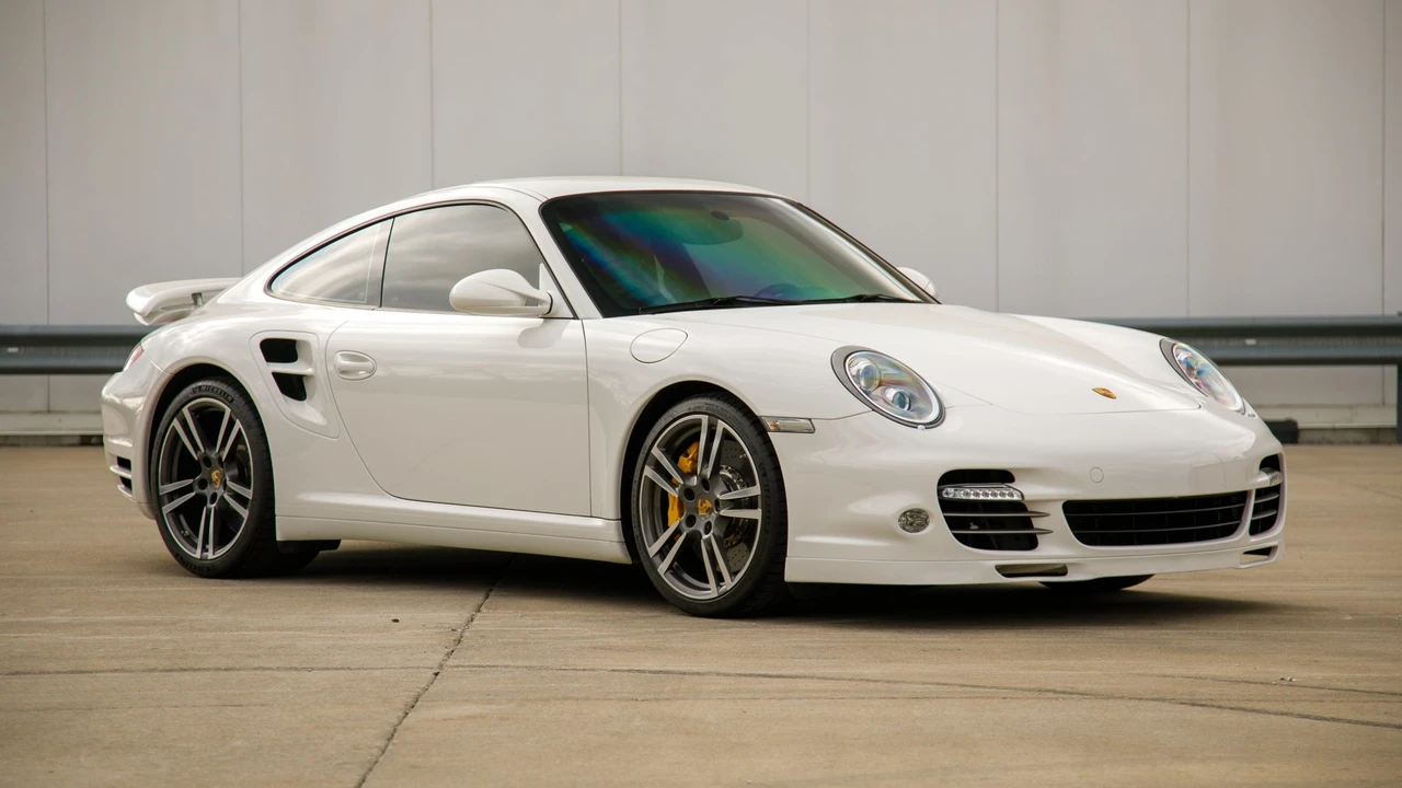 2012 Porsche 997 Turbo S - Image 5 of 31