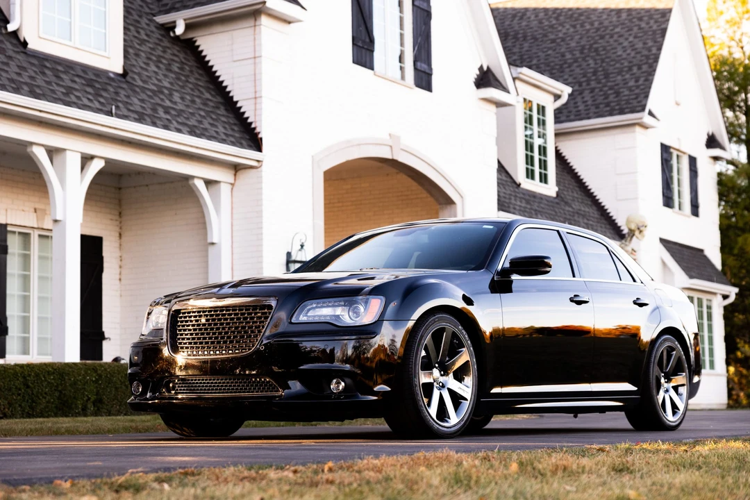 2013 Chrysler 300 (2005-2023) - Image 10 of 31