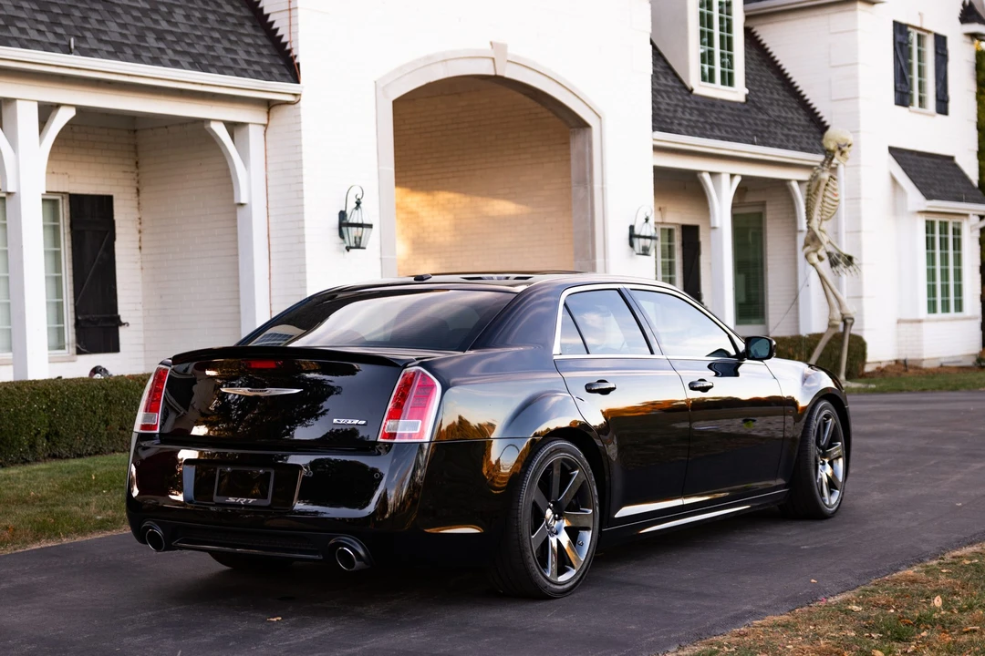 2013 Chrysler 300 (2005-2023) - Image 24 of 31