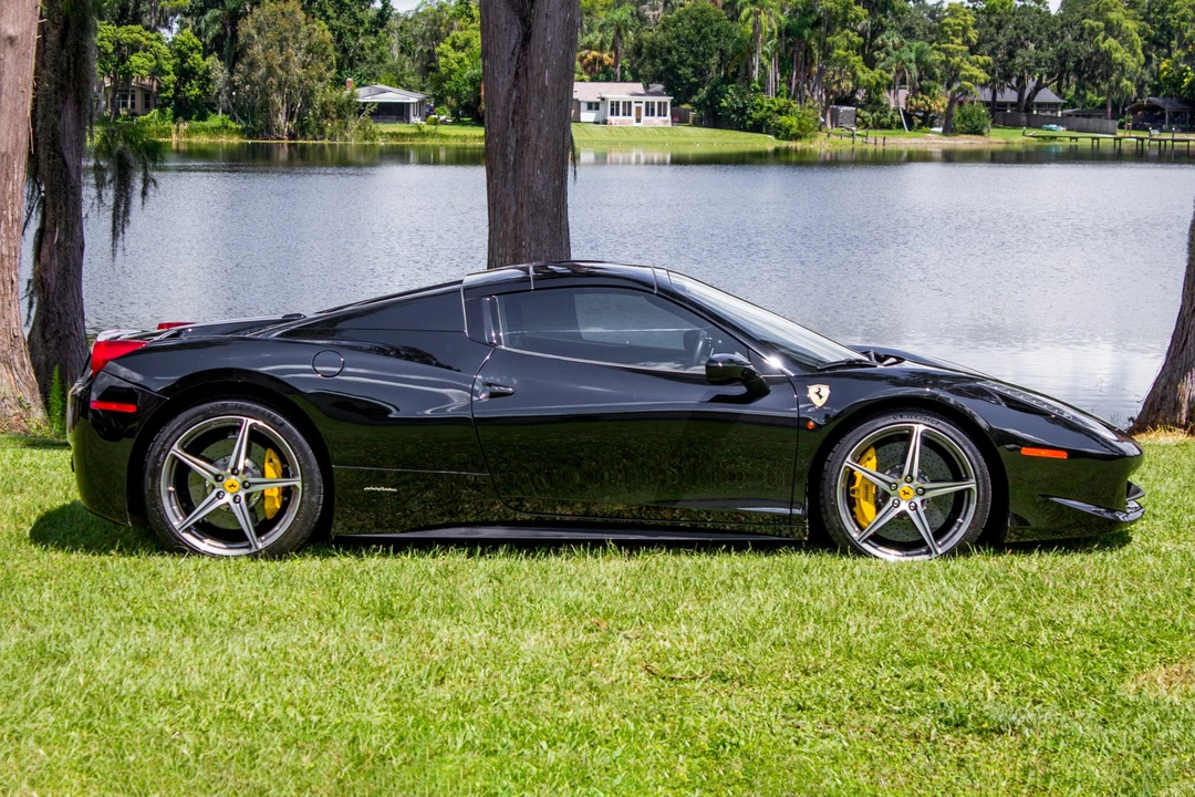2013 Ferrari 458 Spider - Image 14 of 31