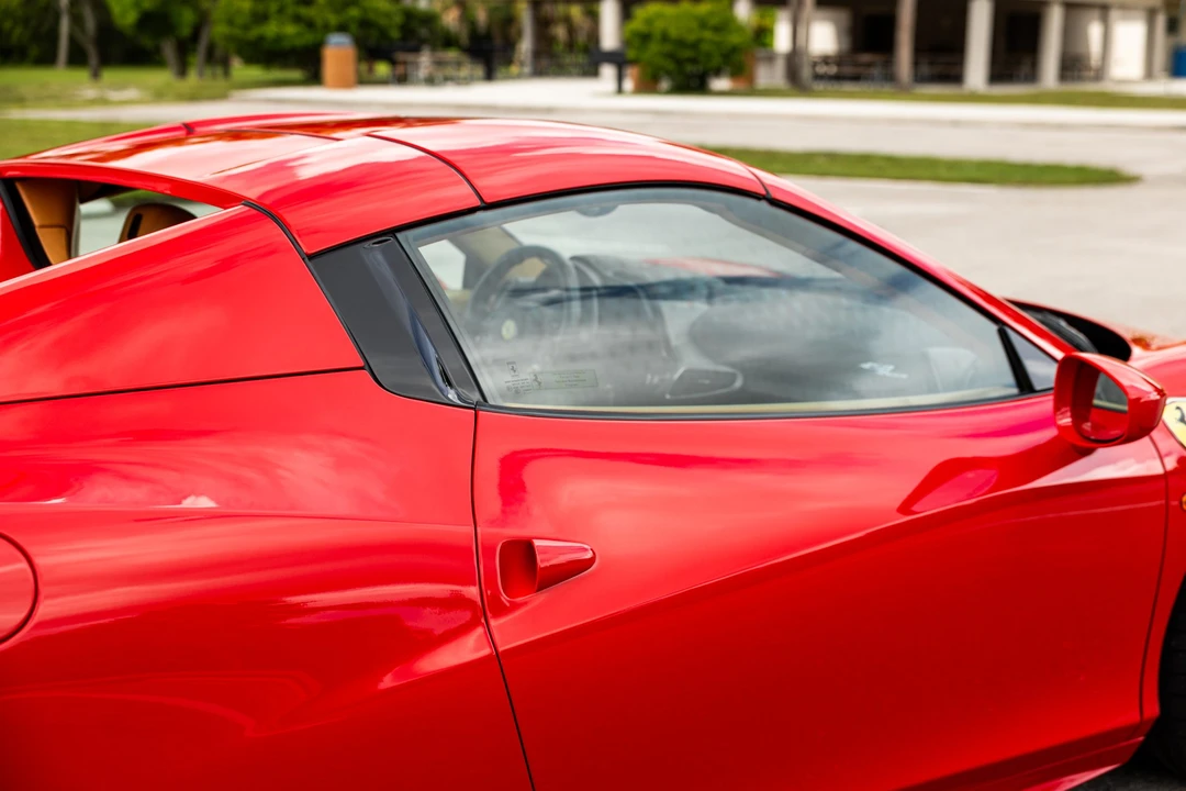 2013 Ferrari 458 Spider - Image 16 of 31