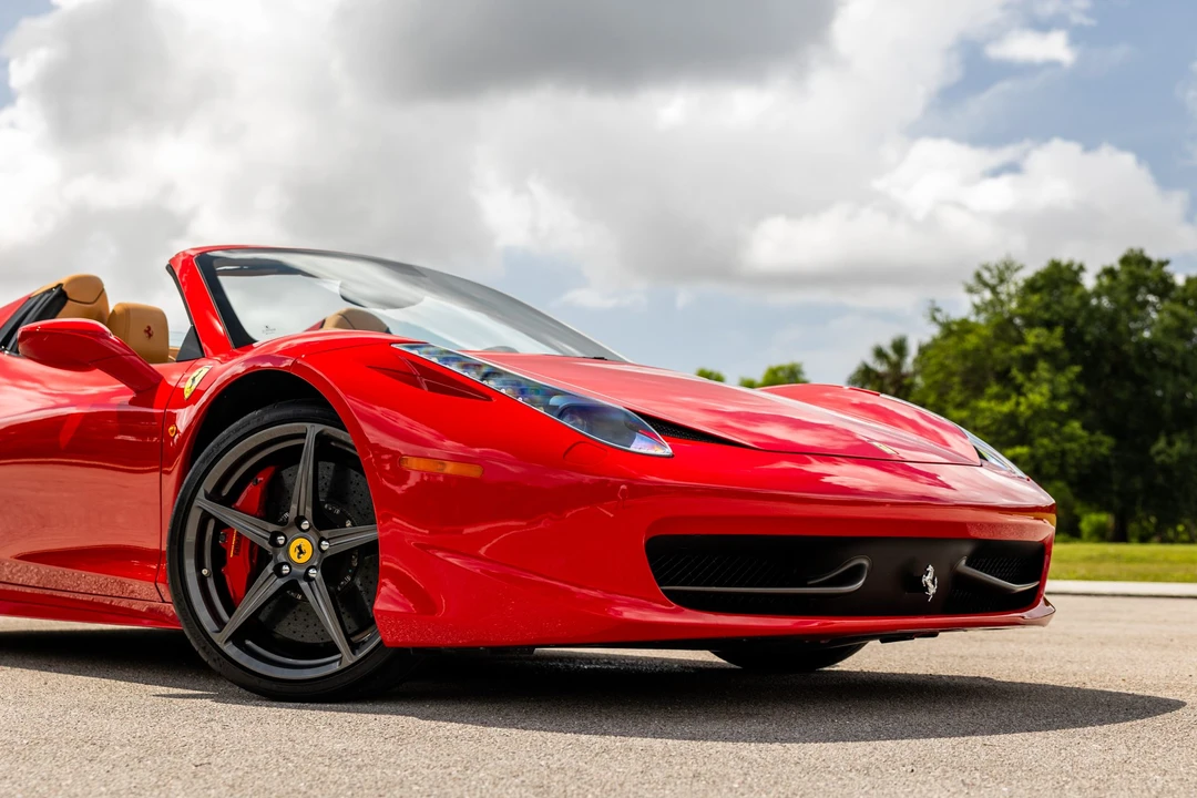 2013 Ferrari 458 Spider - Image 13 of 31